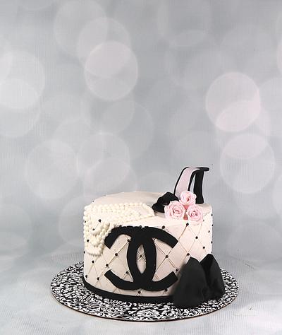 Chanel bridal shower cake - Cake by soods