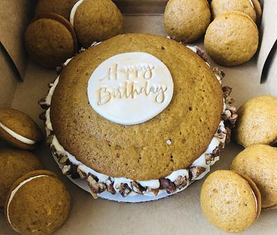 Birthday pumpkin whoopie pies - Cake by MerMade