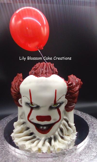 Pennywise Halloween Cake - Cake by Lily Blossom Cake Creations
