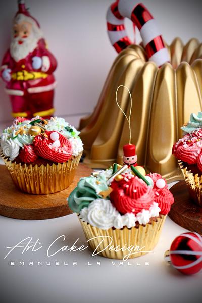 Christmas cupcakes - Cake by Emanuela La Valle - Art Cake Design