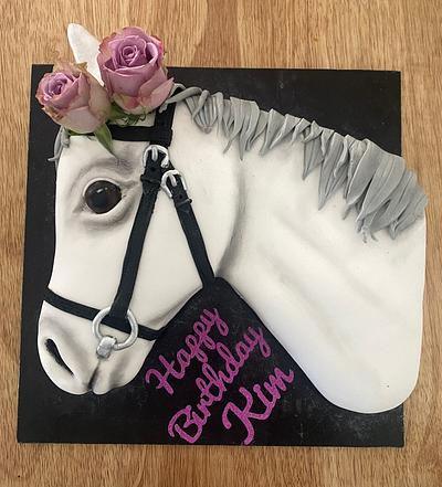 Pretty pony  - Cake by Rhona