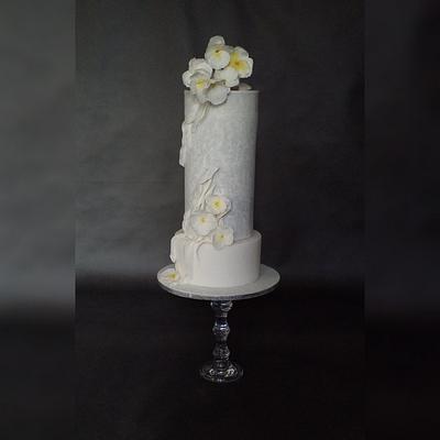 Pansy flowers wedding cake - Cake by Tassik