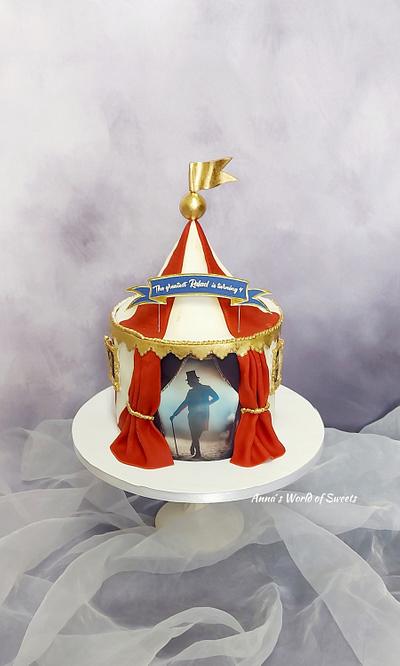 The Greatest Showman Cake  - Cake by Anna's World of Sweets 