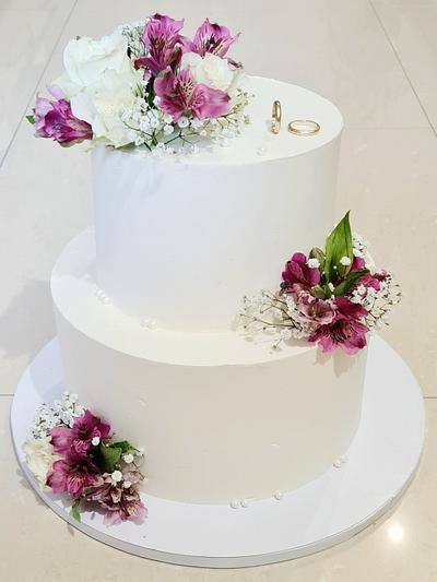 Wedding cake  - Cake by Adriana12