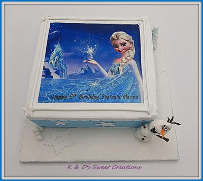 Frozen themed cake and cookies - Cake by Konstantina - K & D's Sweet Creations