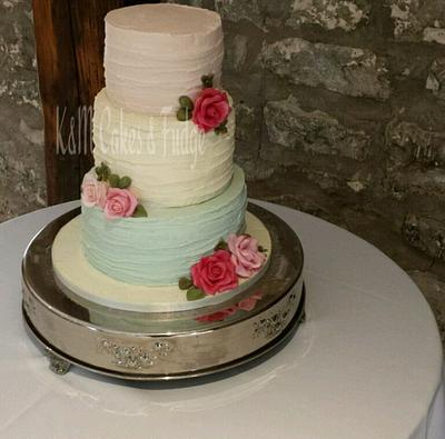 3 Layer Cakes Wedding  - Cake by K&M Cakes
