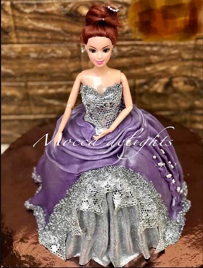 Dolldress cake - Cake by Moccadelights /Mona