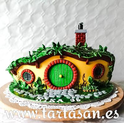 Hobbit house 🥰 - Cake by TartaSan - Damian Benjamin Button