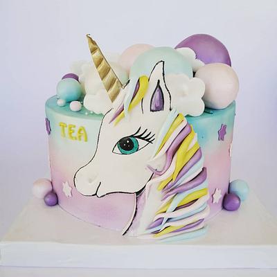 Unicorn 🦄 cake  - Cake by Tortebymirjana