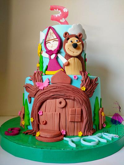 Masha and the Bear 🐻 cake by lolodeliciouscake - Cake by Lolodeliciouscake