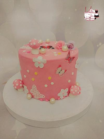 "Butterflies cake" - Cake by Noha Sami