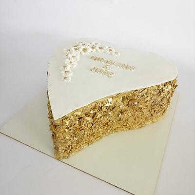 Gold wedding cake  - Cake by Tortebymirjana