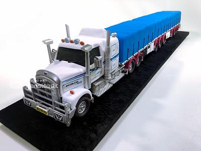 3D Semi Trailer Truck Cake - Cake by Serdar Yener | Yeners Way - Cake Art Tutorials