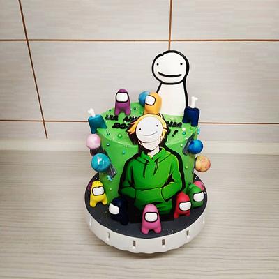 Dream cake with Among us figurines - Cake by Tortalie