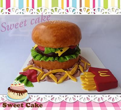 Burger cake  - Cake by Mavie