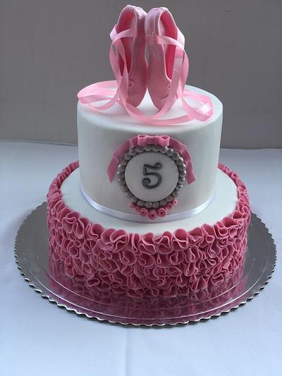 Ballerina shoes cake - Cake by Janicka