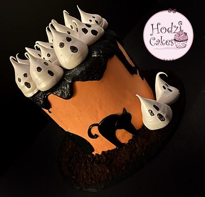 Halloween Cake👻 - Cake by Hend Taha-HODZI CAKES