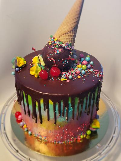 Buttercream drip cake. - Cake by Tanya Semenets (Hatano)