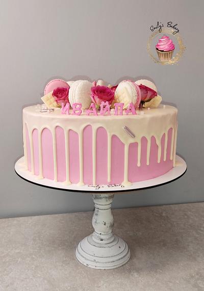 Pink and White - Cake by Emily's Bakery