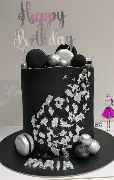 Birthday Cake by lolodeliciouscake🖤  - Cake by Lolodeliciouscake