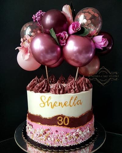 Balloon Garland Cake - Cake by Sherikah Singh 