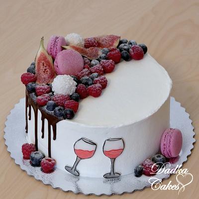 drip cake with red wine - Cake by Dadka Cakes