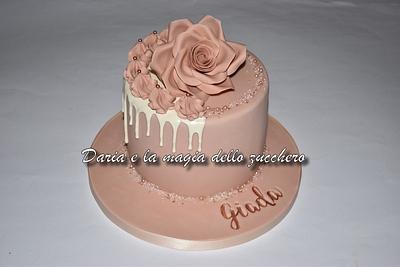 Rose drip cake - Cake by Daria Albanese