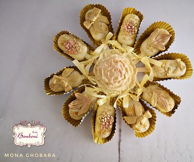 cakesicles & cupcake - Cake by mona ghobara/Bonboni Cake
