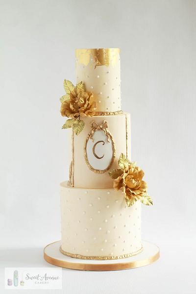 Vintage ivory and gold wedding cake - Sweet Avenue Cakery - Cake by Sweet Avenue Cakery