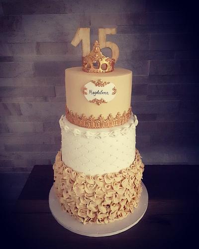 Queen cake - Cake by Cakes_bytea