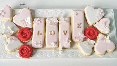 Valentine's! - Cake by Bella's Cakes 