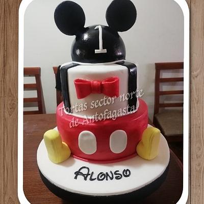 Mickey  - Cake by Isabel Ormeño Lamas 