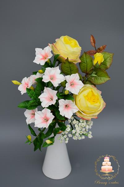 My flowers for the "Sugarflowers and Cakes in Bloom World Cancer Day 2022" collaboration - Cake by Benny's cakes