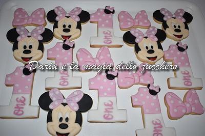 Minnie cookies for 1th - Cake by Daria Albanese