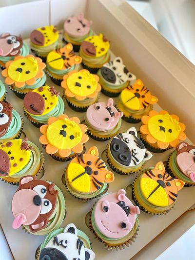 Jungle cupcakes  - Cake by Tracy Jabelles Cakes