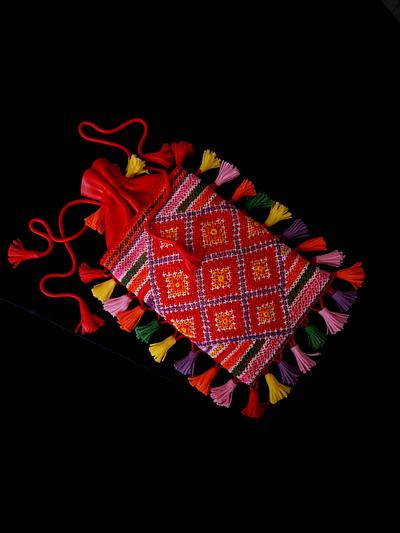 Gujarat embroidery - Cake by ginaraicu