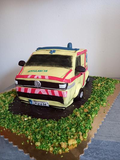 Ambulance - Cake by Stanka