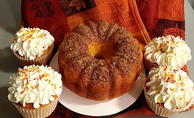 Rum cake and Jumbo Rum cupcakes - Cake by Celene's Confections