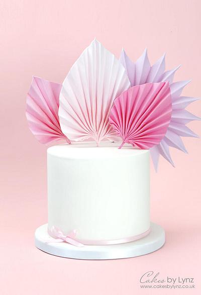 Edible Fondant Wood Slice Cake Toppers - Cakes by Lynz