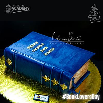 Book Lover - Cake by Chris Durón from thecakeart.academy
