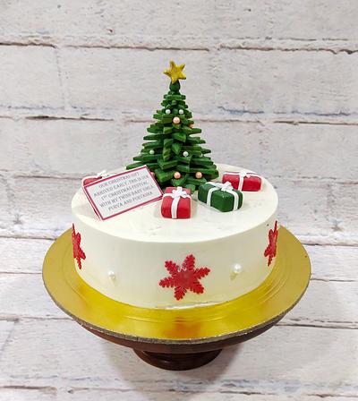 Christmas cake  - Cake by Aparnashree 