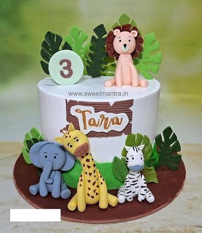 Animal Safari cake - Cake by Sweet Mantra Homemade Customized Cakes Pune