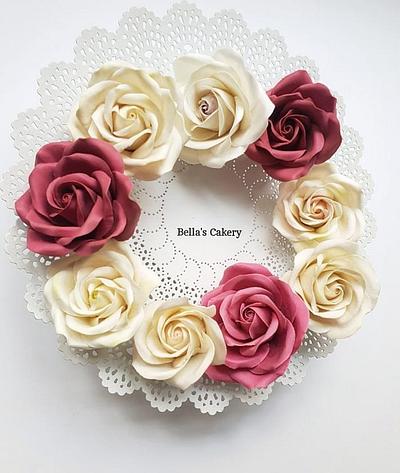 Roses!! - Cake by Bella's Cakes 