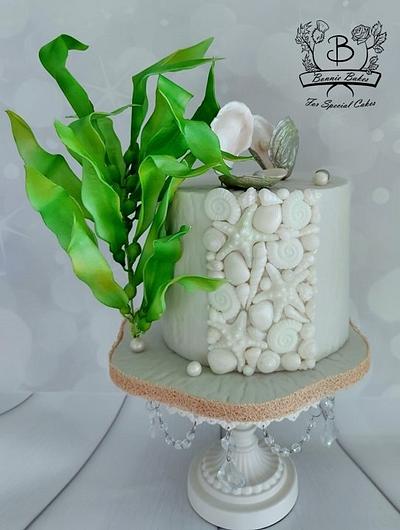 Kelp and oyster cake with pearls - Cake by Bonnie Bakes UAE