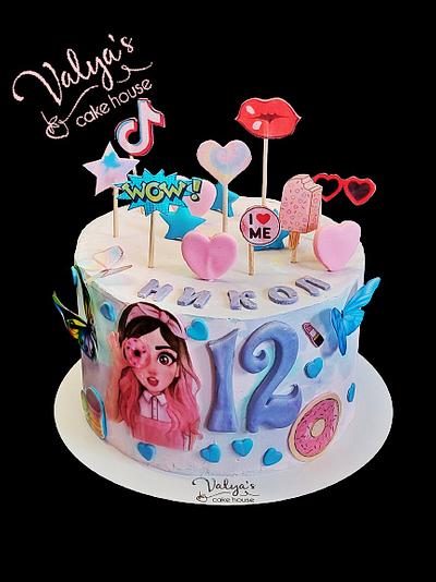 Birthday Cake!  - Cake by Valeriya Koleva 