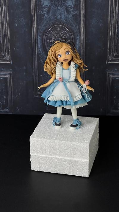 Alice in Wonderland  - Cake by Miss.whisk