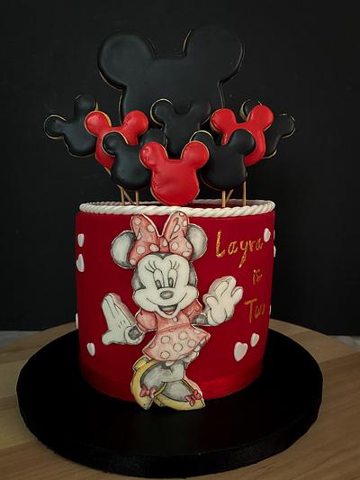 Minnie Mouse Cake - Cake by Phey