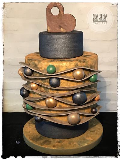 Iron cake  - Cake by Marina Tomaiuoli Cake Art