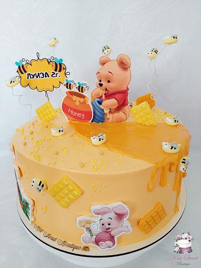 Winnie the Pooh - Cake by Kristina Mineva