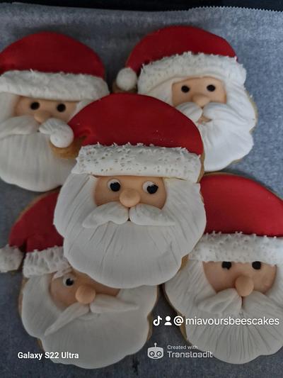 Vegan Christmas cookies - Cake by Miavour's Bees Custom Cakes